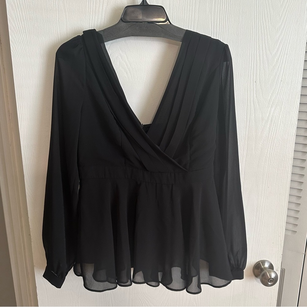 NWT Fashion Nova, size XL black top.